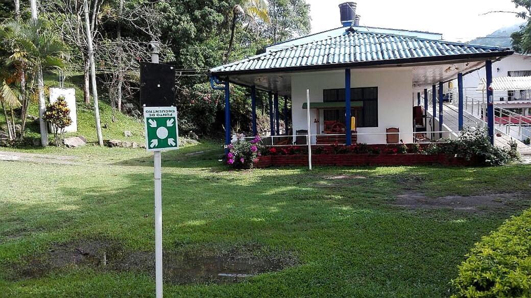 Hotel Campestre El Salitre 比列塔 外观 照片