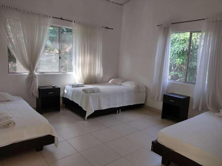 Hotel Campestre El Salitre 比列塔 外观 照片