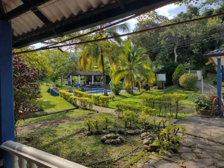Hotel Campestre El Salitre 比列塔 外观 照片