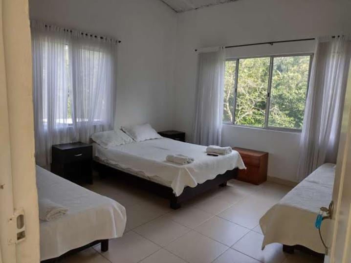 Hotel Campestre El Salitre 比列塔 外观 照片